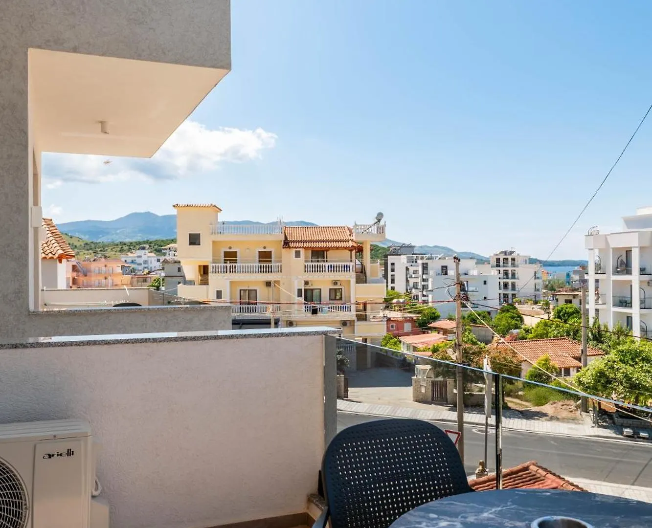 Feniks Hotel Ksamil
