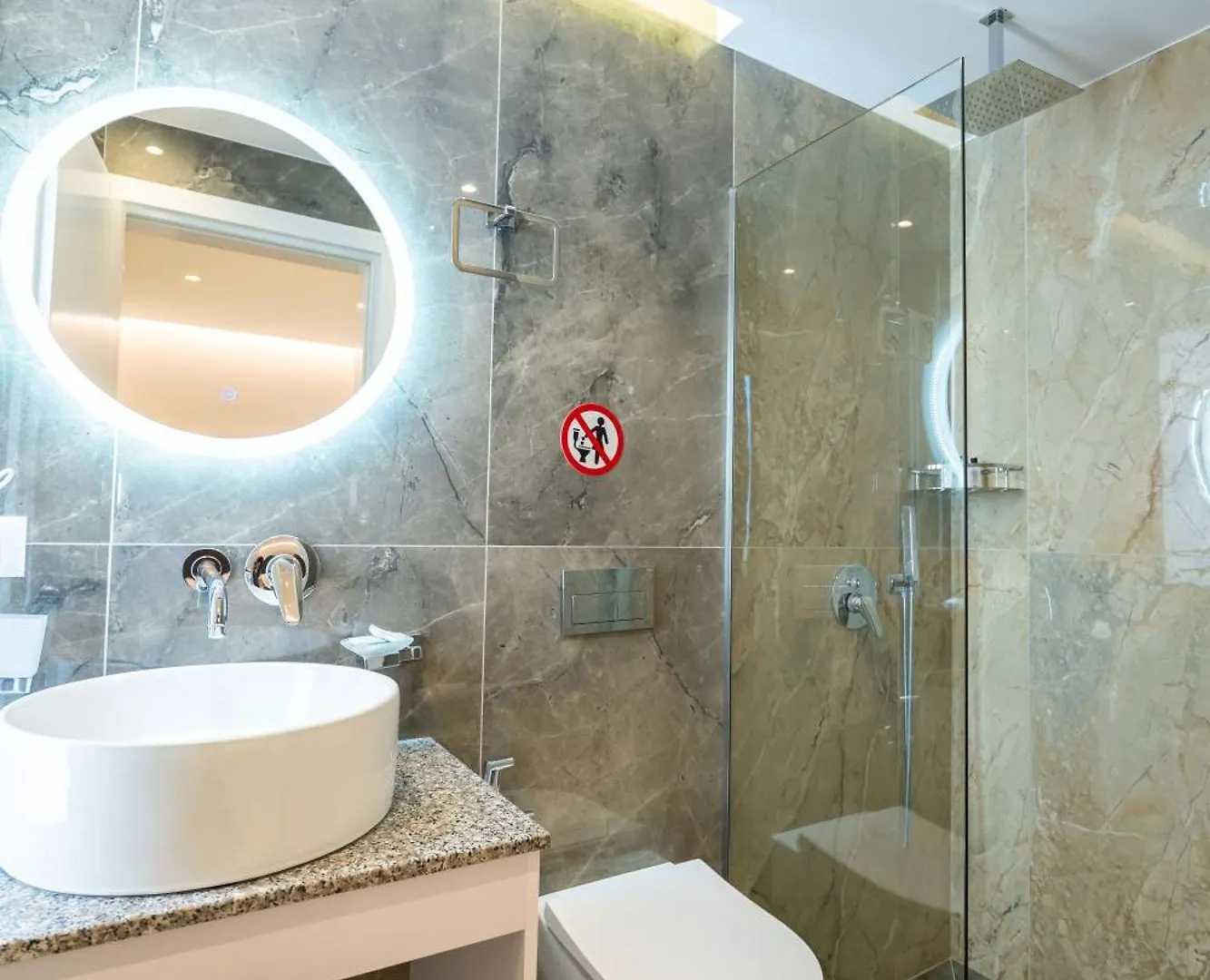 Feniks Hotel Ksamil