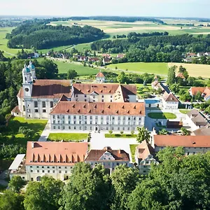 Otel Kloster Holzen